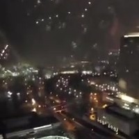 Gozer in hijskraan ziet tornado in Nashville aankomen