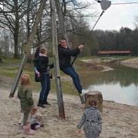 Ff een hele harde duw geven