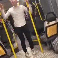 Trucje in de bus