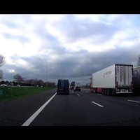 Ford Transit VS Audi A1 op A12
