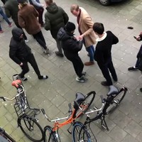 Lokale wietboer deelt nummer uit