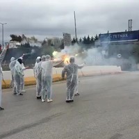 Hardcore voetbalfans laten zich niet stoppen door een virusje