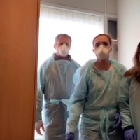 Ondertussen in het ziekenhuis