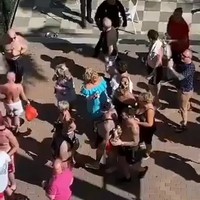 Politie ruimt Britten in Benidorm