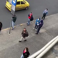 Blijf in je hoerenhuis