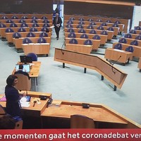 Krollie deelt gratis coronavelletjes uit