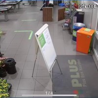 Lama in de supermarkt