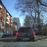 Aangevallen door motor nadat hij mij afsneed