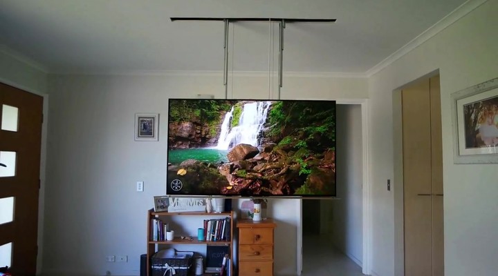 dumpert.nl - Zo verstop je je tv in het plafond dumpert.nl - Zo verstop je je tv in het plafond