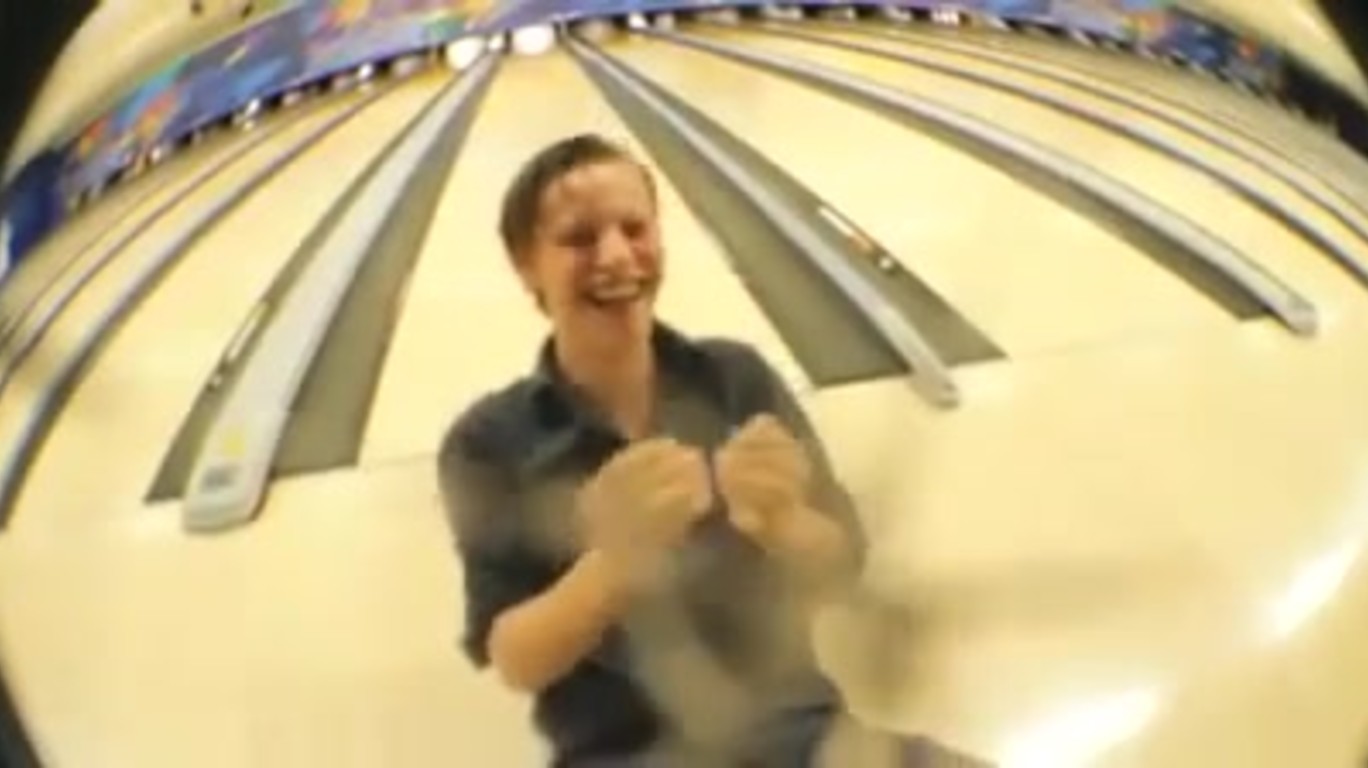 dumpert.nl Bowling fail