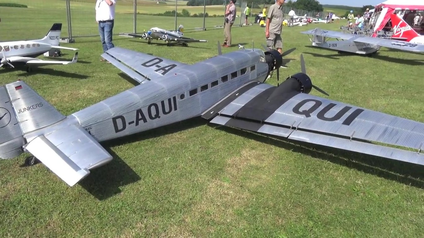 dumpert.nl - Grootste vliegtuig faalt