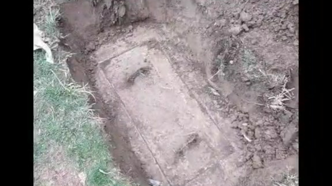 DUMPERT - Schatgraven in de tuin